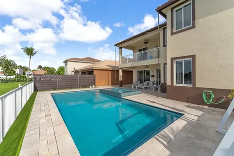 16237 SW 44th Terrace Miami FL 33185