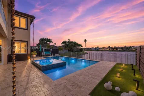 16237 SW 44th Terrace Miami FL 33185