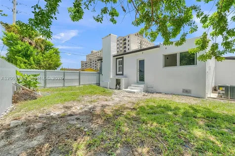 5364 NW 29th Avenue Miami FL 33142