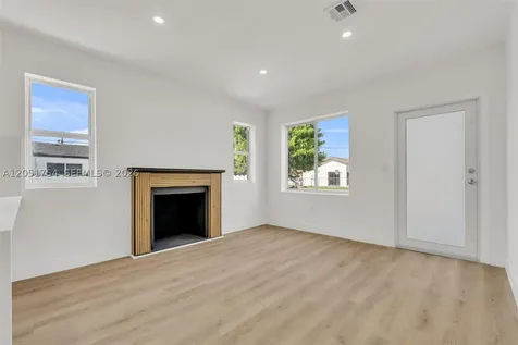 5364 NW 29th Avenue Miami FL 33142