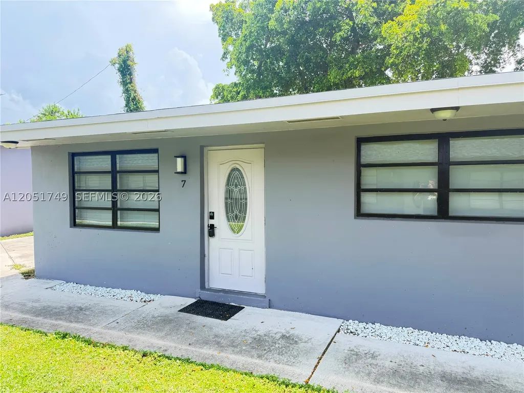 Hollywood FL 33020