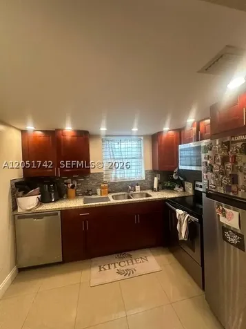 Miami FL 33172