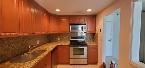 150 SE 25th Road Miami FL 33129