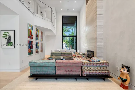 4442 Prairie Avenue Miami Beach FL 33140