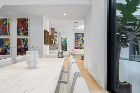 4442 Prairie Avenue Miami Beach FL 33140