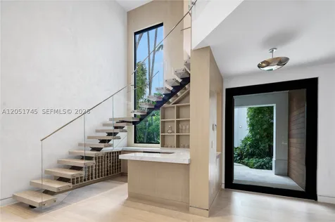 4442 Prairie Avenue Miami Beach FL 33140