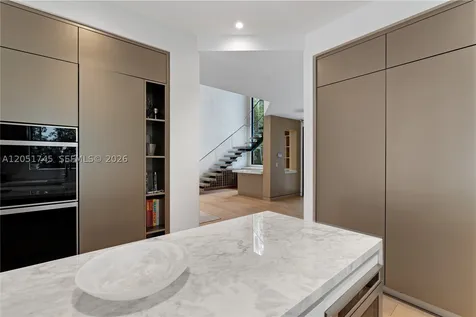 4442 Prairie Avenue Miami Beach FL 33140