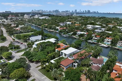 4442 Prairie Avenue Miami Beach FL 33140