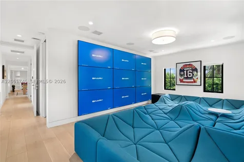 4442 Prairie Avenue Miami Beach FL 33140