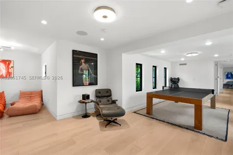 4442 Prairie Avenue Miami Beach FL 33140