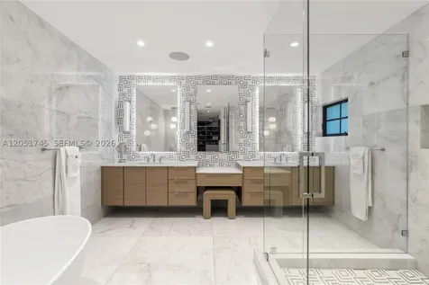 4442 Prairie Avenue Miami Beach FL 33140