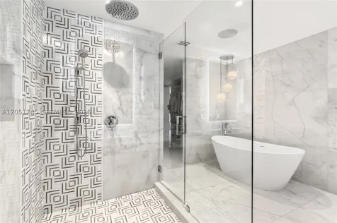4442 Prairie Avenue Miami Beach FL 33140