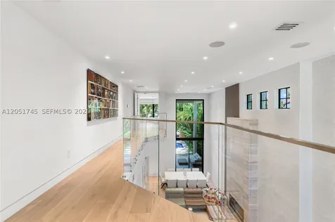 4442 Prairie Avenue Miami Beach FL 33140