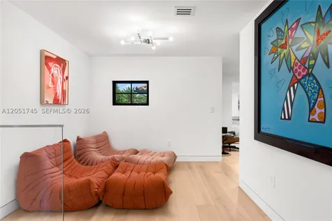 4442 Prairie Avenue Miami Beach FL 33140