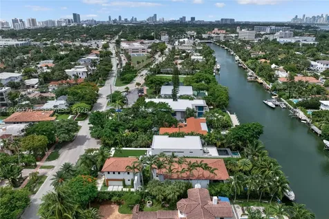 4442 Prairie Avenue Miami Beach FL 33140