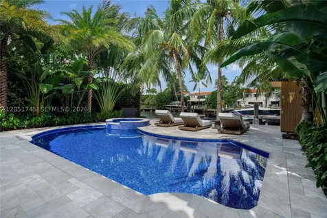 4442 Prairie Avenue Miami Beach FL 33140