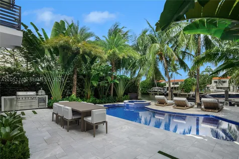 4442 Prairie Avenue Miami Beach FL 33140
