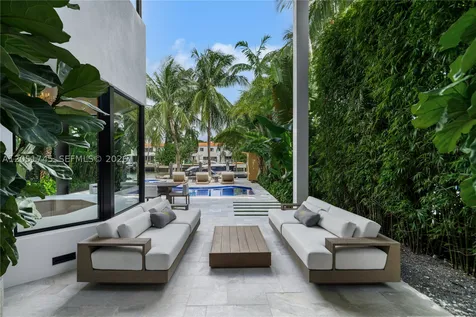 4442 Prairie Avenue Miami Beach FL 33140