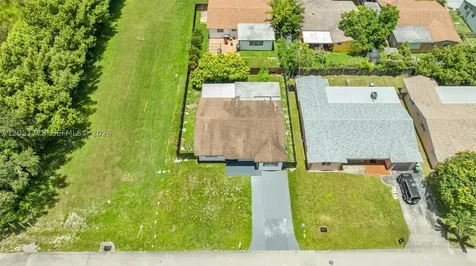 3432 SW 63rd Way Miramar FL 33023