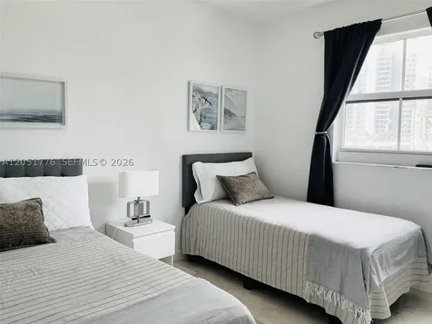 185 SE 14th Terrace Miami FL 33131