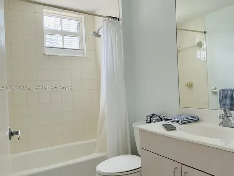 185 SE 14th Terrace Miami FL 33131