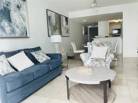 185 SE 14th Terrace Miami FL 33131