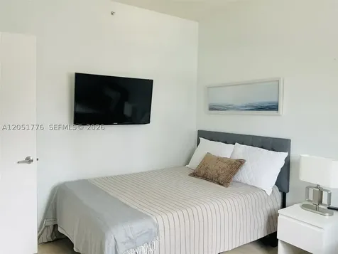 185 SE 14th Terrace Miami FL 33131