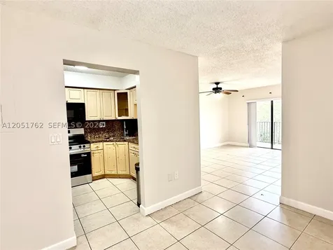 5765 W 25th Court Hialeah FL 33016