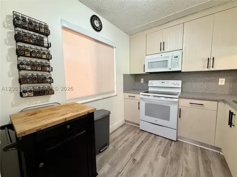 17000 NW 67th Avenue Hialeah FL 33015