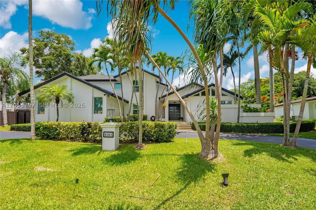 8265 SW 176th Terrace Palmetto Bay FL 33157