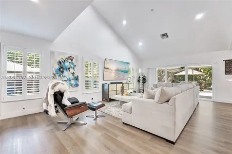 8265 SW 176th Terrace Palmetto Bay FL 33157