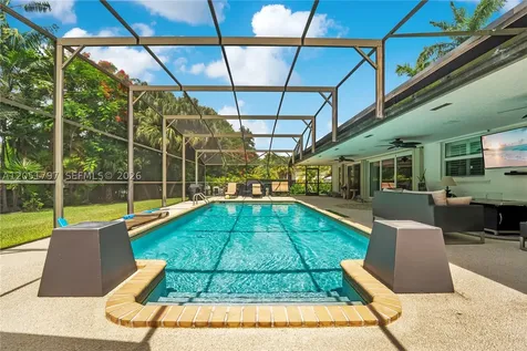 8265 SW 176th Terrace Palmetto Bay FL 33157