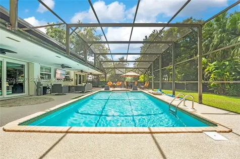 8265 SW 176th Terrace Palmetto Bay FL 33157