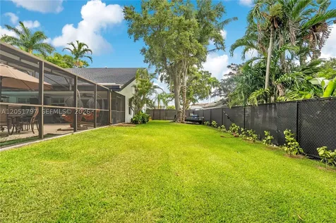 8265 SW 176th Terrace Palmetto Bay FL 33157