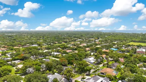 8265 SW 176th Terrace Palmetto Bay FL 33157