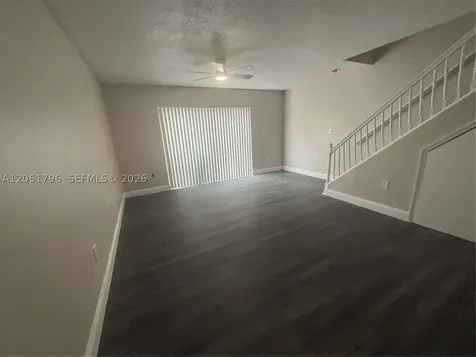 323 E Palm Circle E Pembroke Pines FL 33025