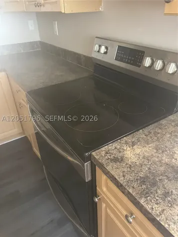 323 E Palm Circle E Pembroke Pines FL 33025