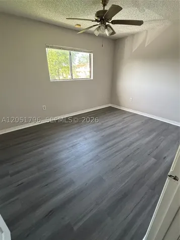323 E Palm Circle E Pembroke Pines FL 33025