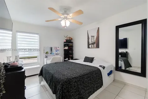 18928 NW 63rd Ct Circle Hialeah FL 33015