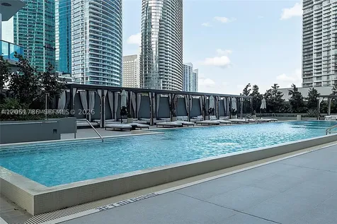77 SE 5th Street Miami FL 33131