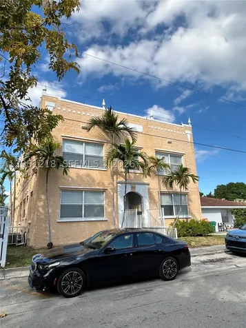953 SW 10th Street Miami FL 33130