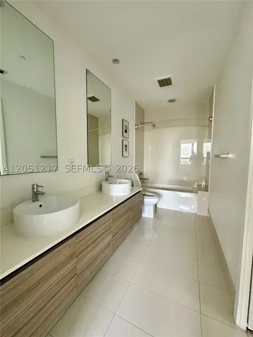 121 NE 34th Street Miami FL 33137