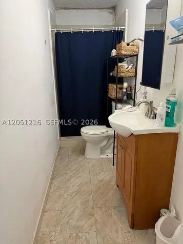 163 NW 40th Street Oakland Park FL 33309