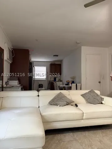 163 NW 40th Street Oakland Park FL 33309