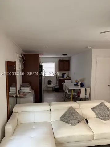 163 NW 40th Street Oakland Park FL 33309
