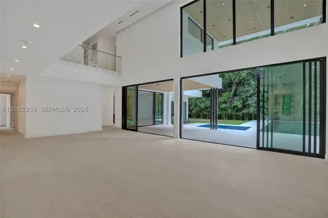 4640 Sunset Drive Miami FL 33143