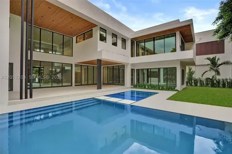 4640 Sunset Drive Miami FL 33143