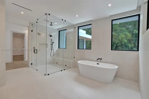 4640 Sunset Drive Miami FL 33143
