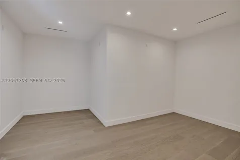4640 Sunset Drive Miami FL 33143