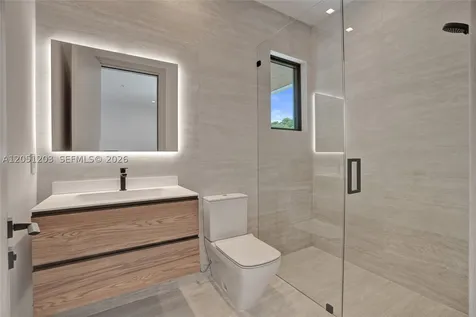 4640 Sunset Drive Miami FL 33143